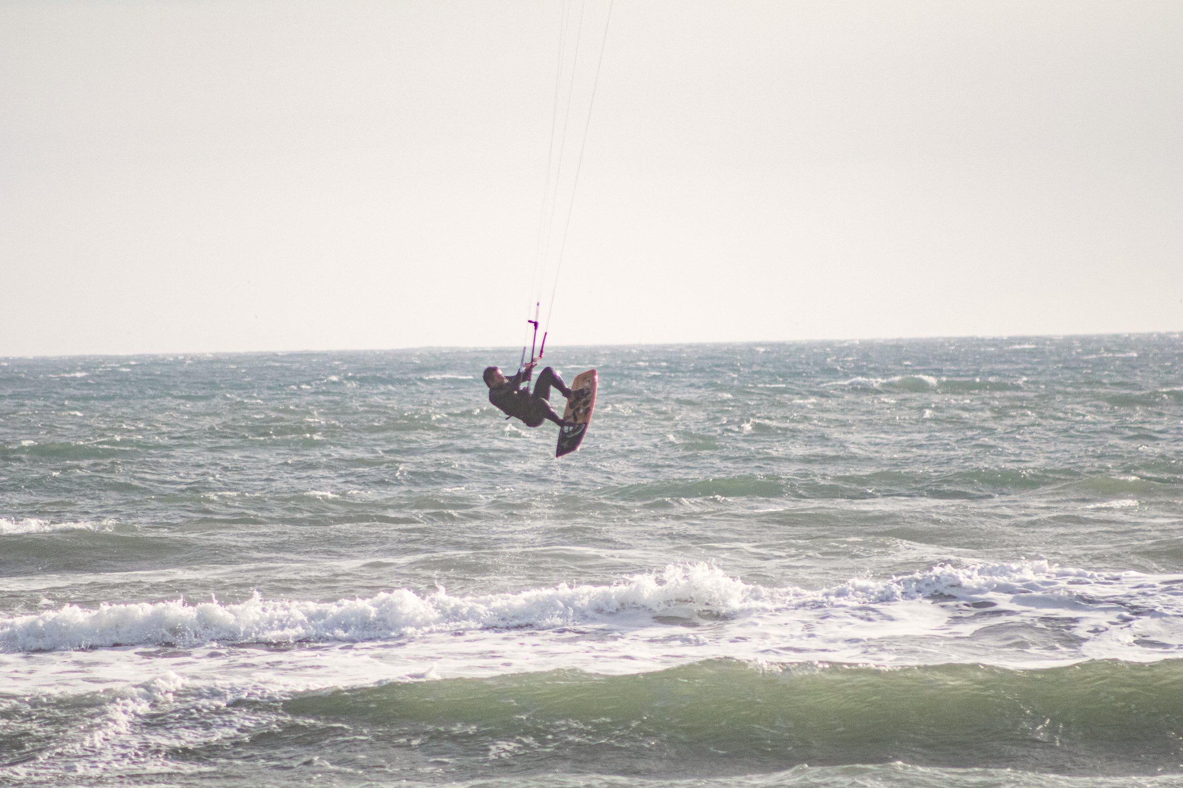 Kitesurfing and windsurfing in Matanzas, Chile